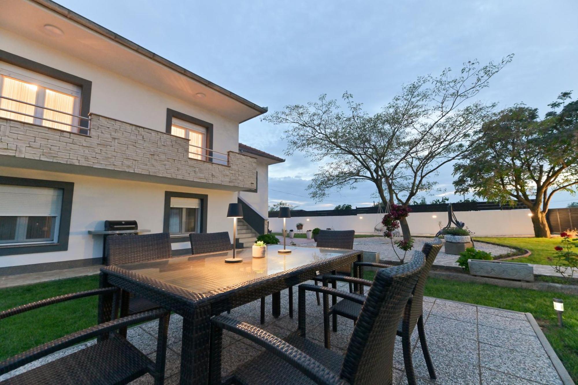 Apartment Amelie - With Pool And Sauna! Galovac  Exteriér fotografie